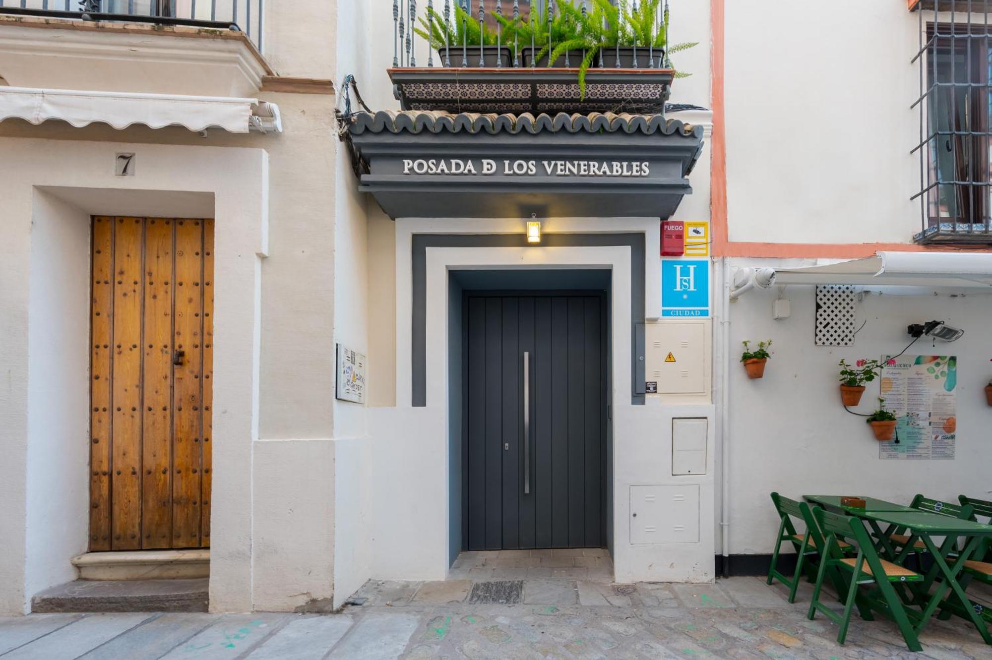 Posada De Los Venerables Sevilla Kültér fotó